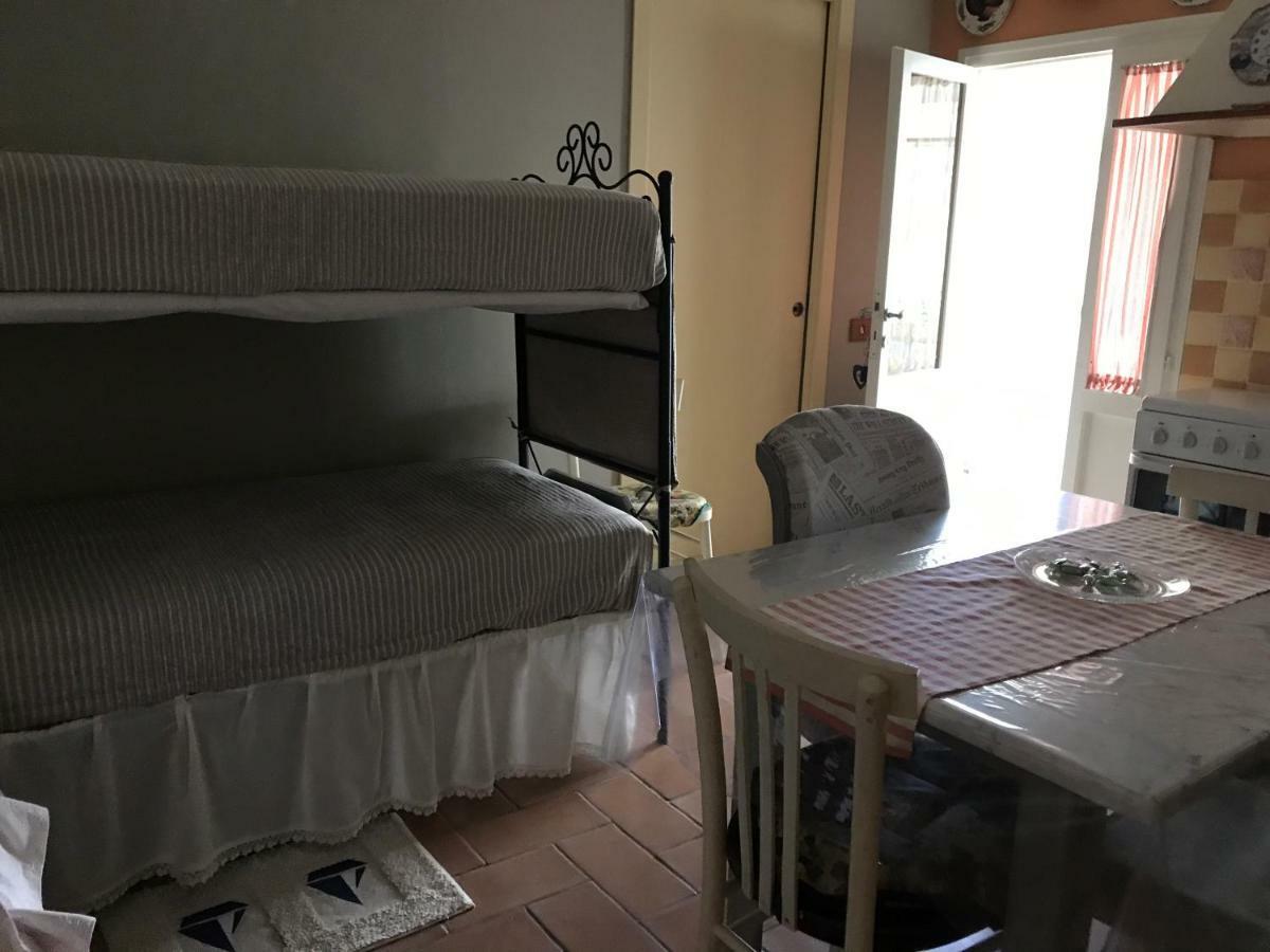 Ancora bilocale Villa Marina di Massa Exterior foto